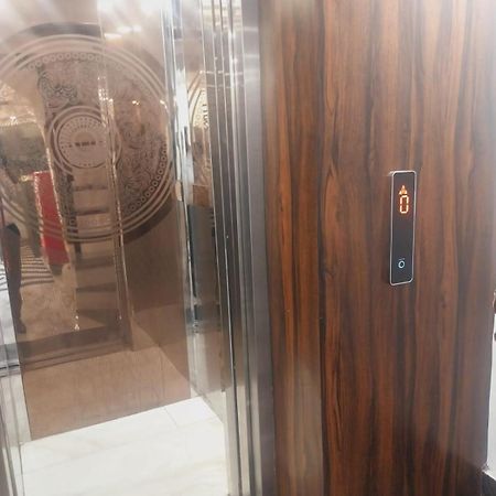 Hotel Rovers Inn Амритсар Экстерьер фото